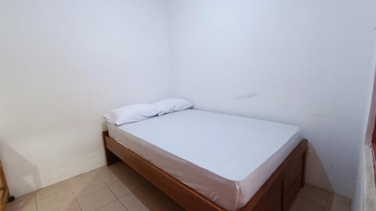 Oyo 91341 D'Phoenix Anggrek Syariah Residence Джакарта Экстерьер фото